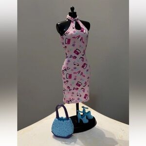 Vintage 2000 Mattel Special Edition Glamorama Barbie Doll Dress & Accessories